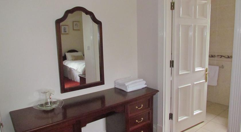 Gate Lodge B&B Portumna Pokój zdjęcie